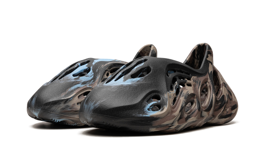 YEEZY FOAM RUNNER
"MX BROWN BLUE"