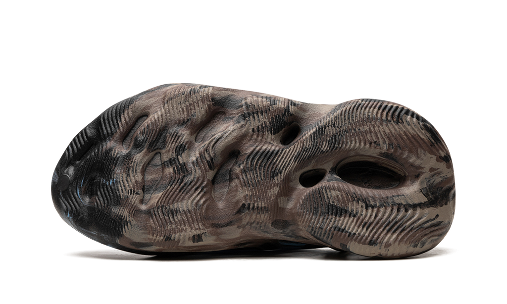YEEZY FOAM RUNNER
"MX BROWN BLUE"